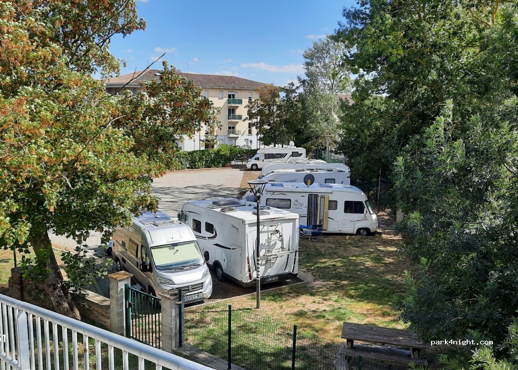 (11400) Castelnaudary - 180 Rue Arnaut-Vidal — foto