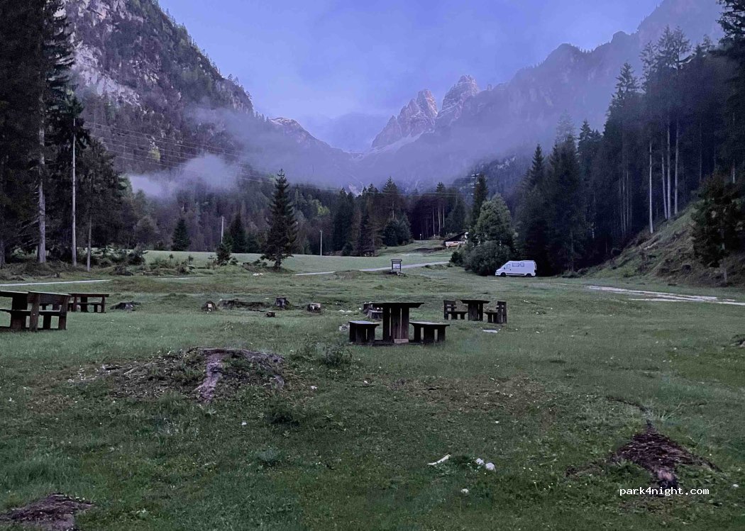 (32041) Auronzo Di Cadore - Unnamed Road — foto