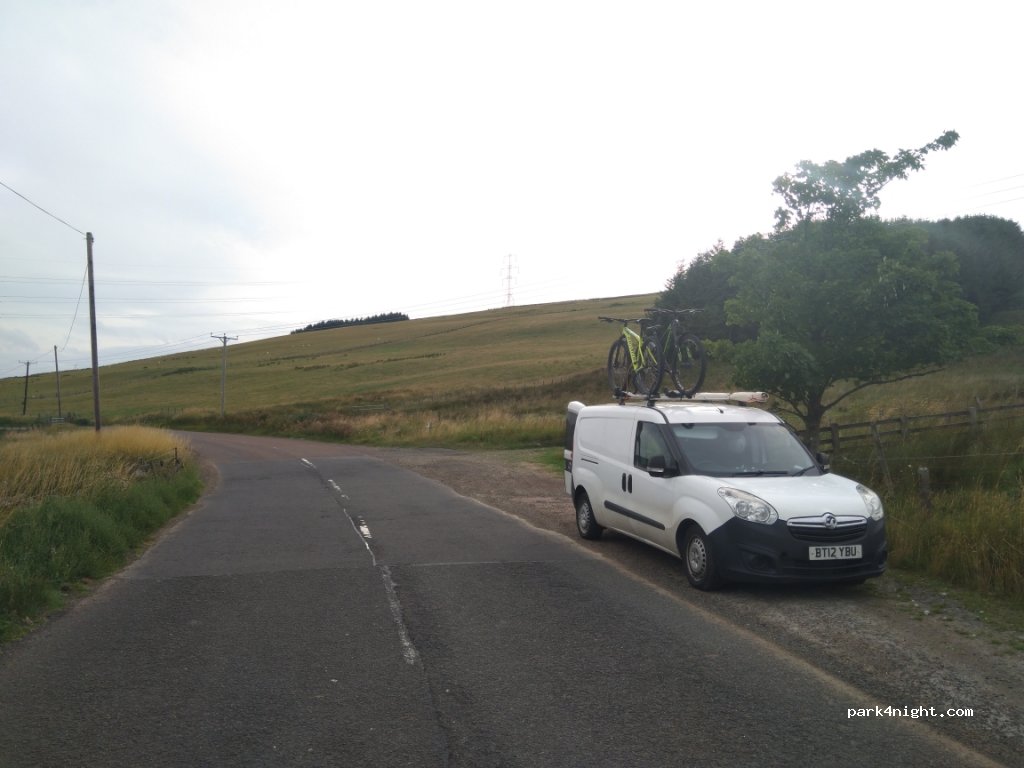 (ML12 6TA) Abington - B797 — foto