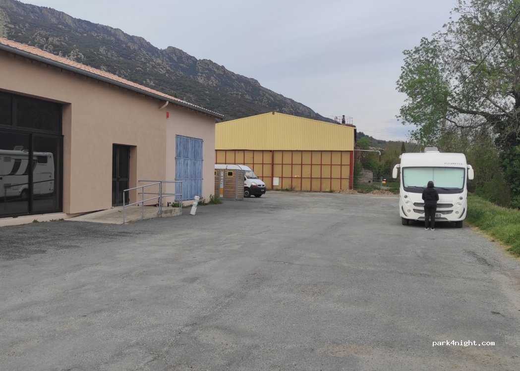 (34390) Mons - Avenue de la Gare — foto
