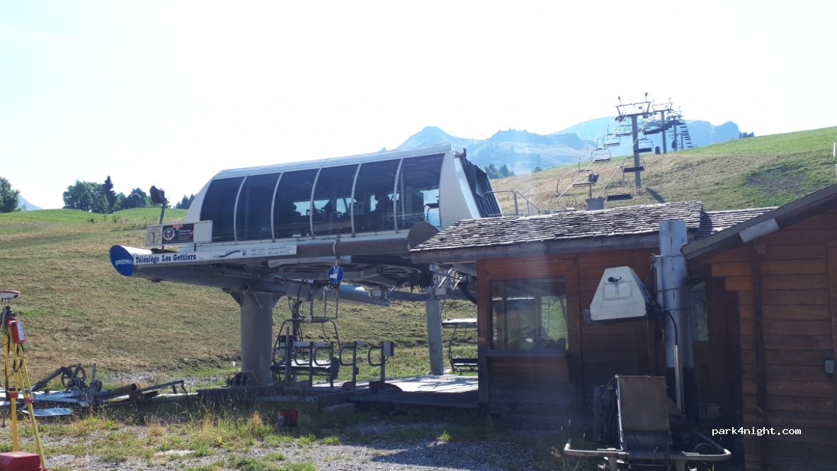 (74450) Le Grand-Bornand - 912 Route de l'Envers du Chinaillon — foto 2