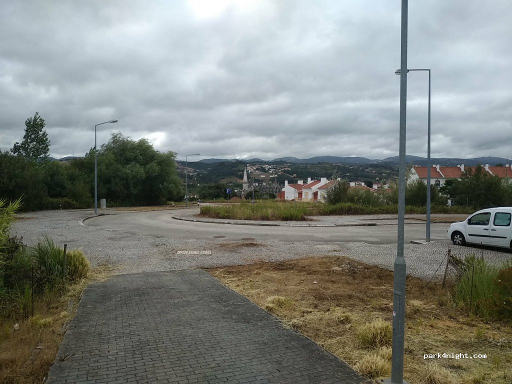 (2440) Batalha - 1 Estrada da Saudade — foto 2