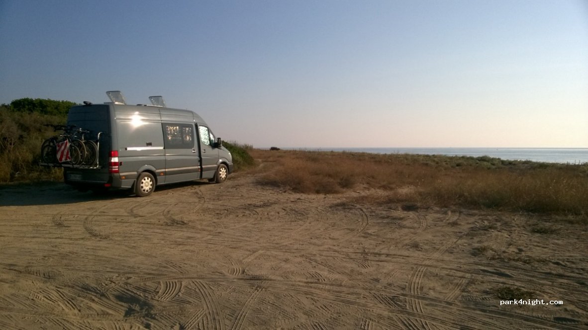 (20270) Aléria - Unnamed Road — foto