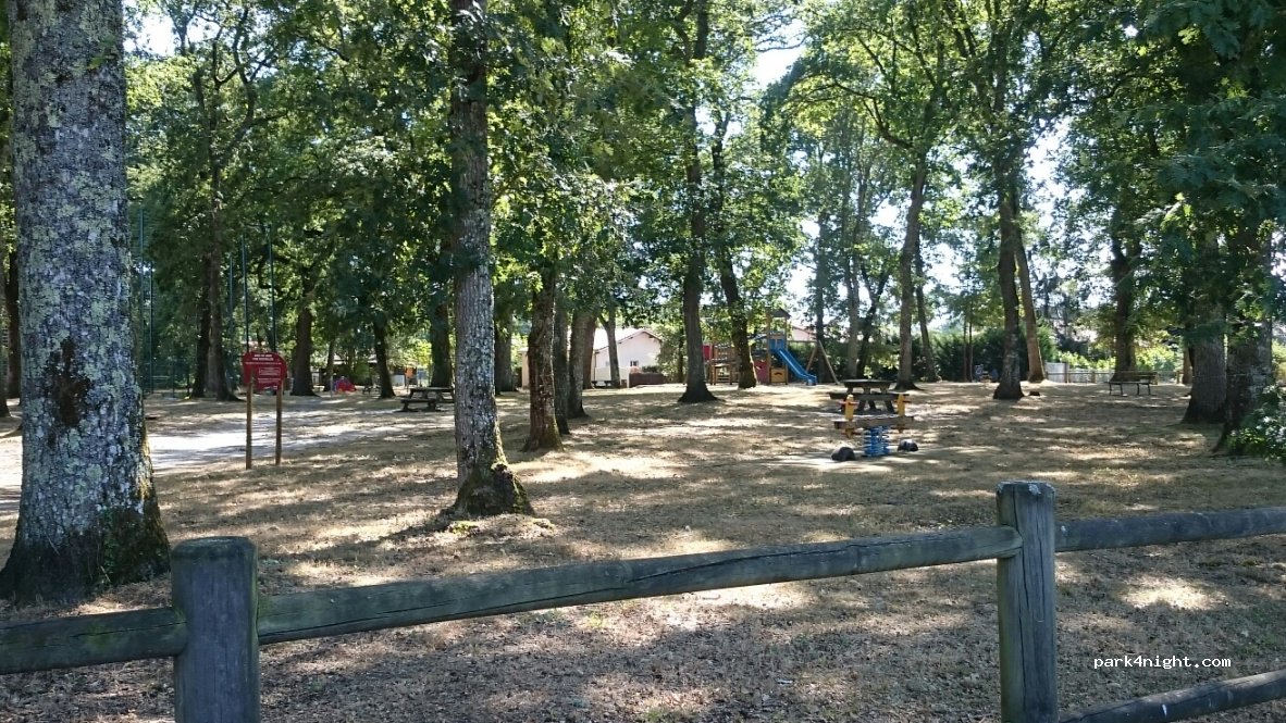 (33113) Saint-Symphorien - 1 Lotissement Communal la Chênaie — foto 2