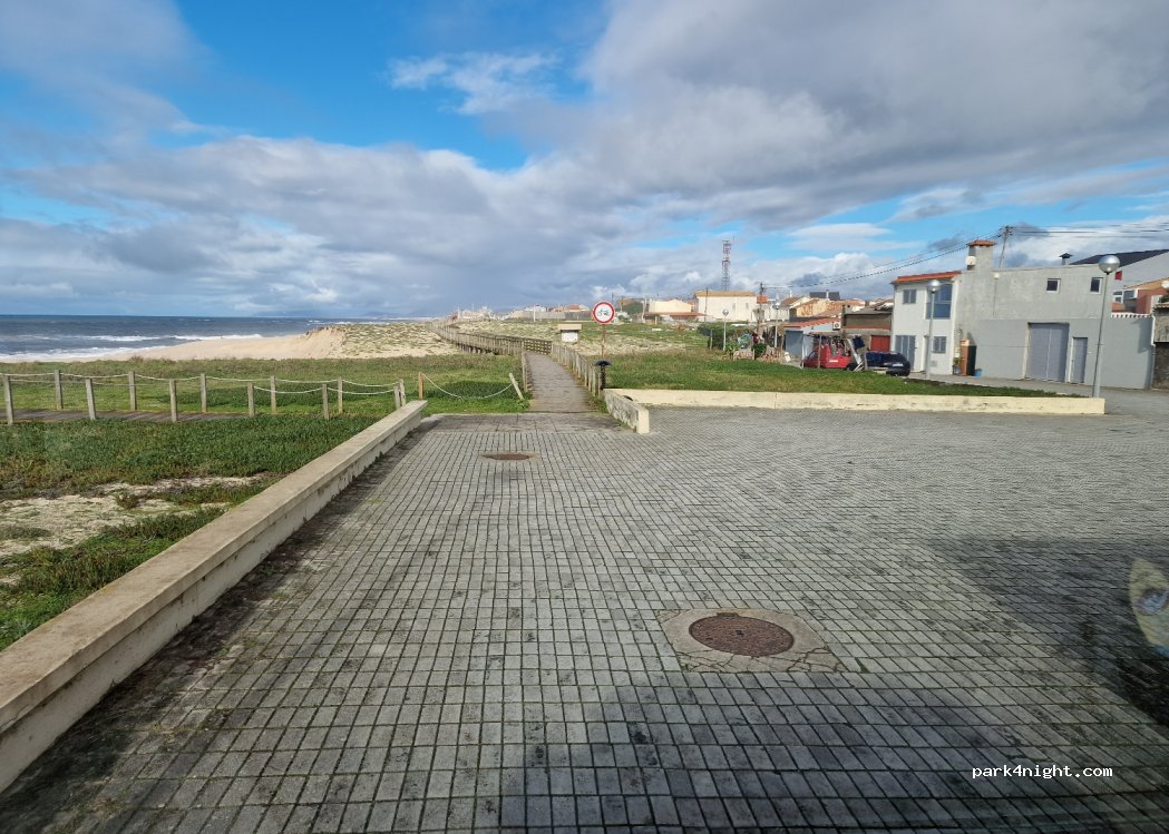 (4495) Póvoa de Varzim - Rua da Marginal — foto 3