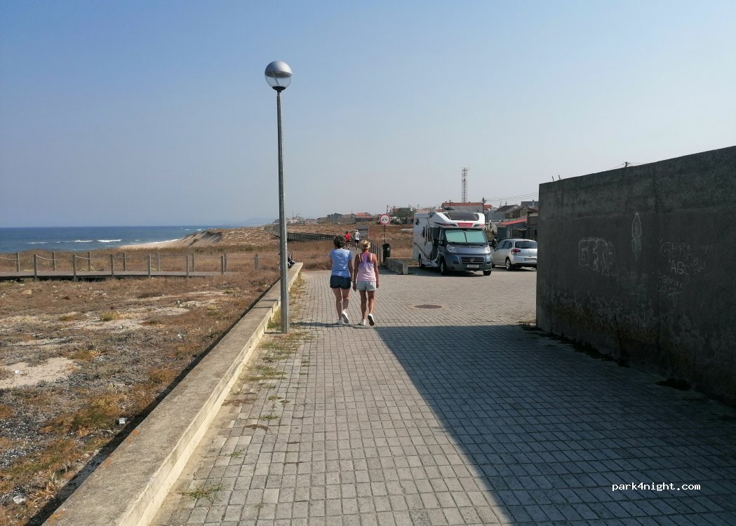 (4495) Póvoa de Varzim - Rua da Marginal — foto 5