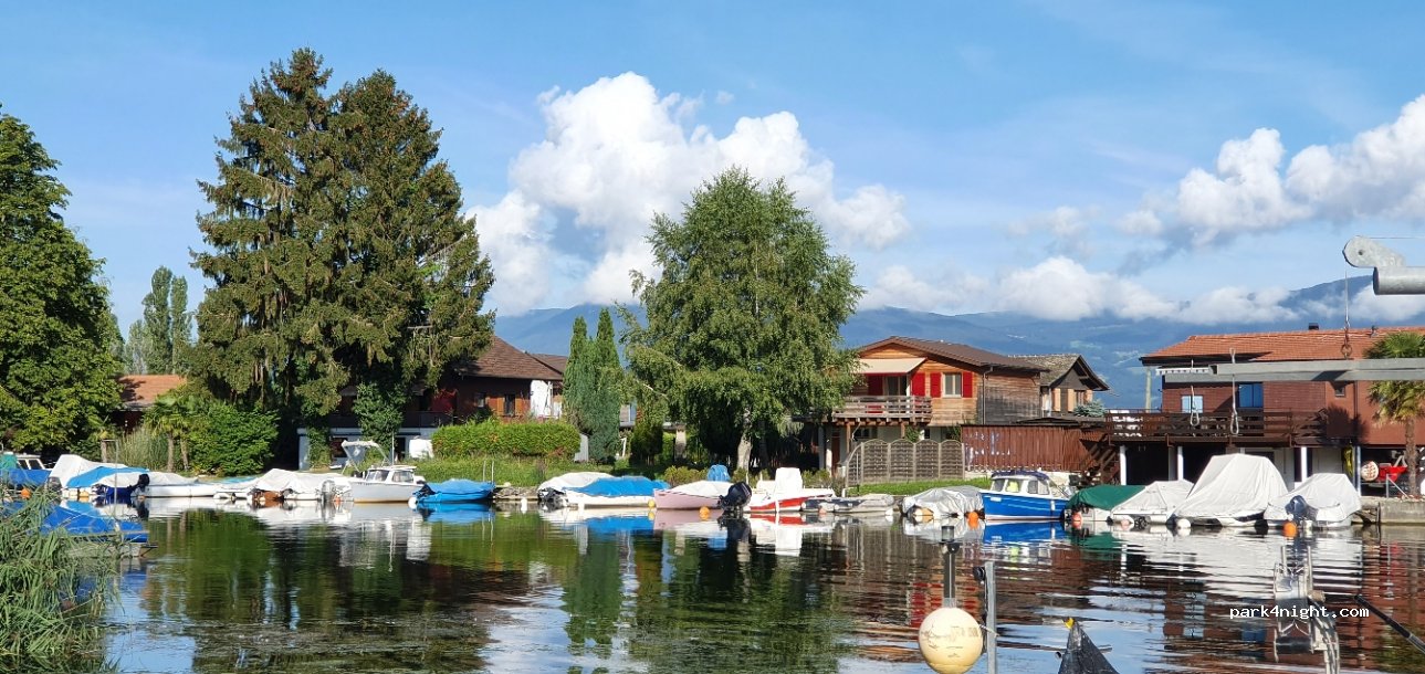 (1470) Estavayer-le-Lac - Route du Port — foto