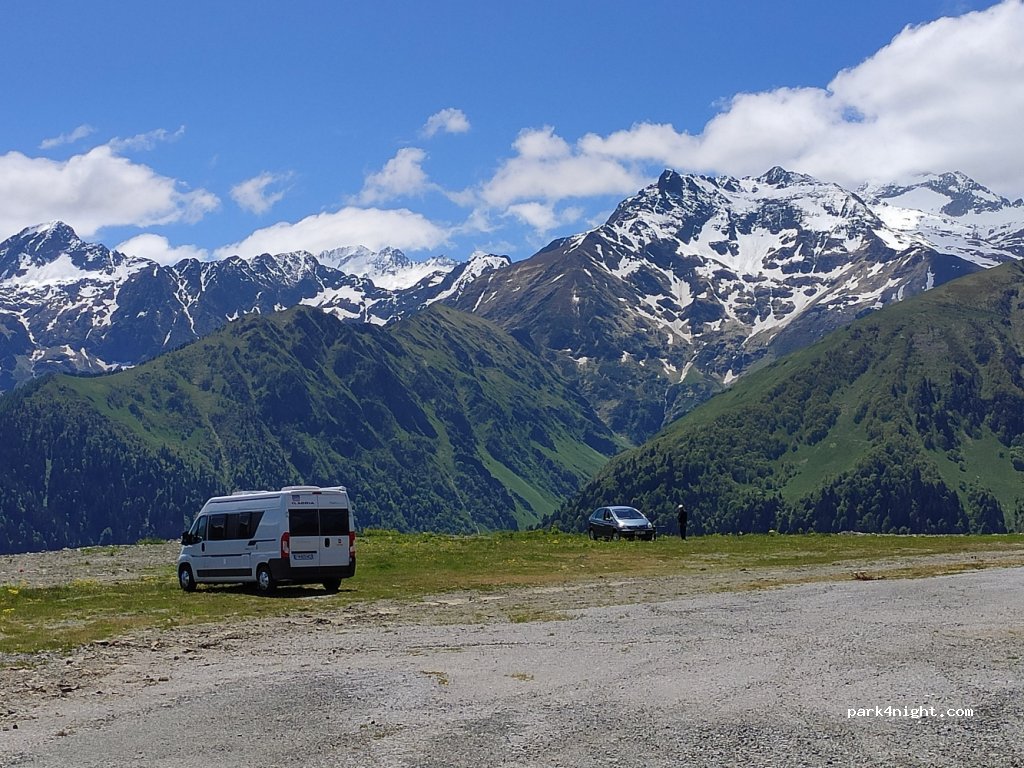 (31110) Saint-Aventin - D46 — foto