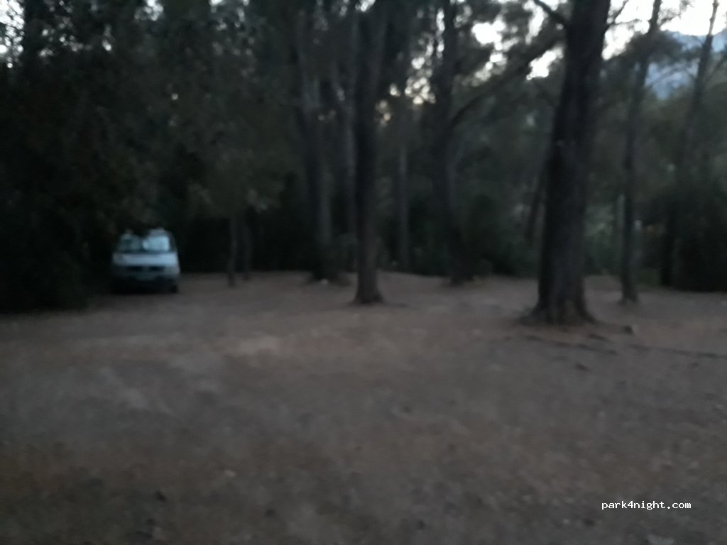(83200) Le Revest-les-Eaux - 571 Les Camps — foto