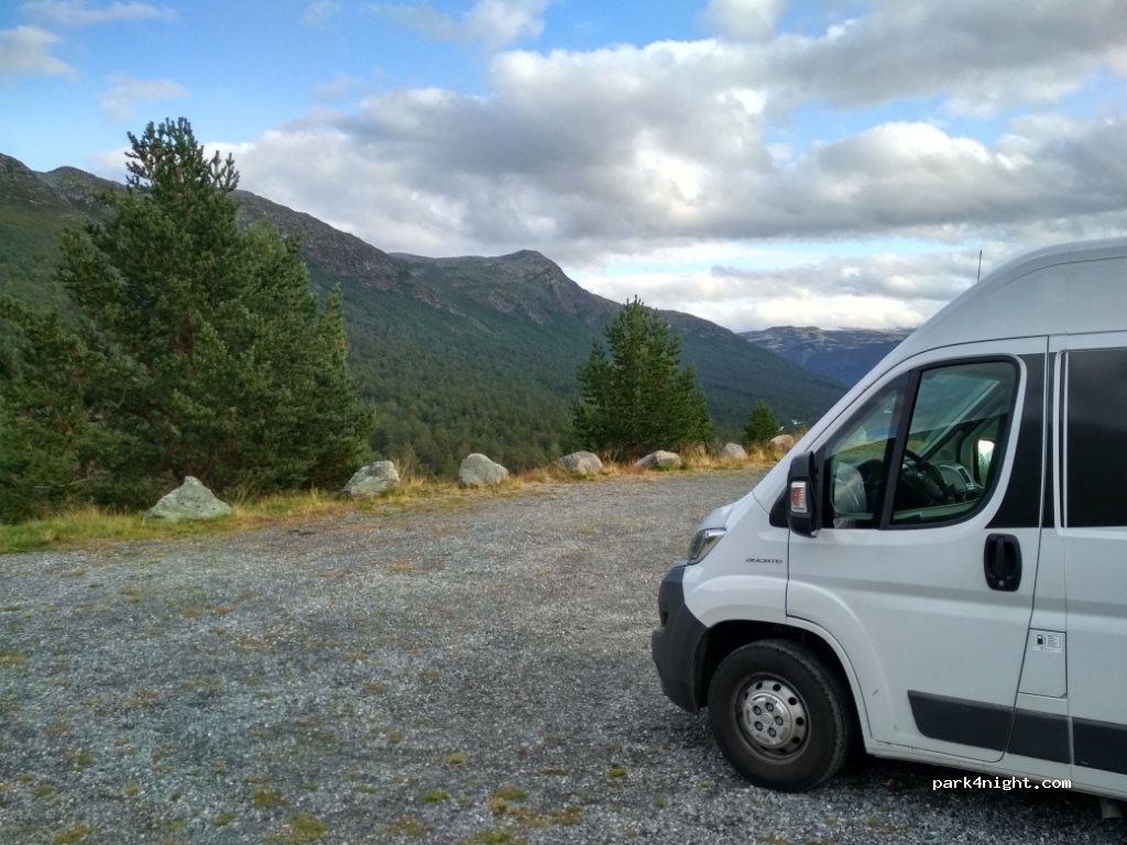 (2693) Nordberg - Unnamed Road — foto