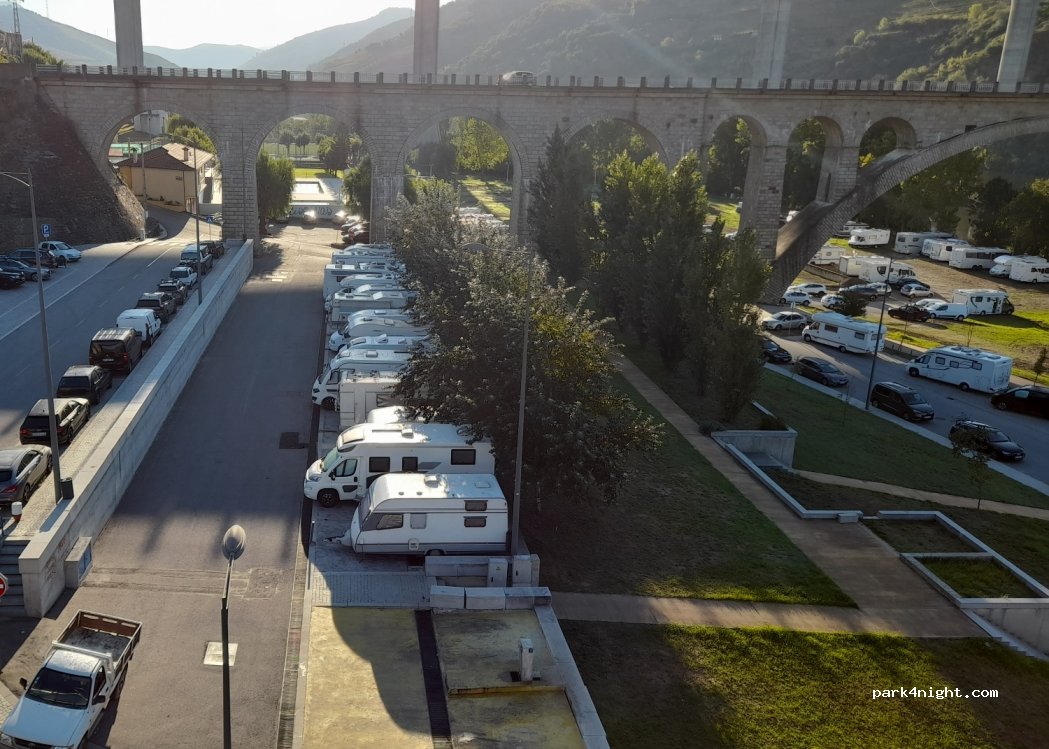 (5050) Peso da Régua - 134 Avenida da Galiza — foto