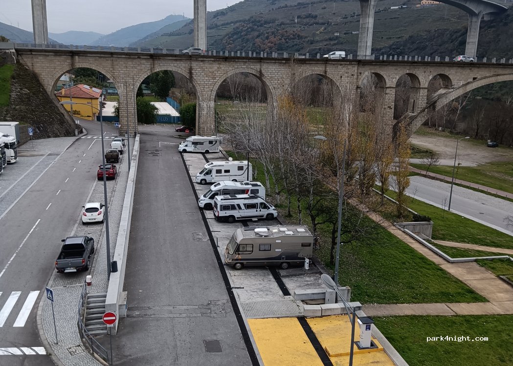 (5050) Peso da Régua - 134 Avenida da Galiza — foto 5