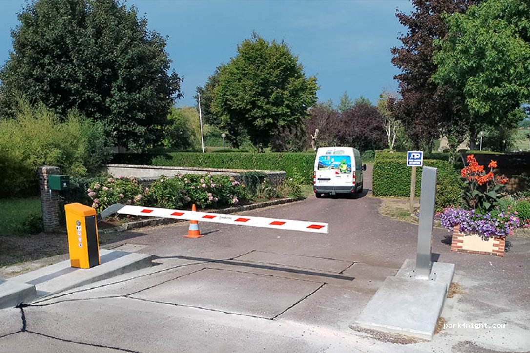 (61190) Saint-Maurice-lès-Charencey - 7 Rue de Brest — foto