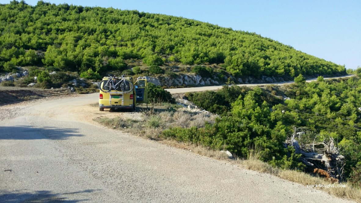 (290 91) Volimes - Unnamed Road — foto 2