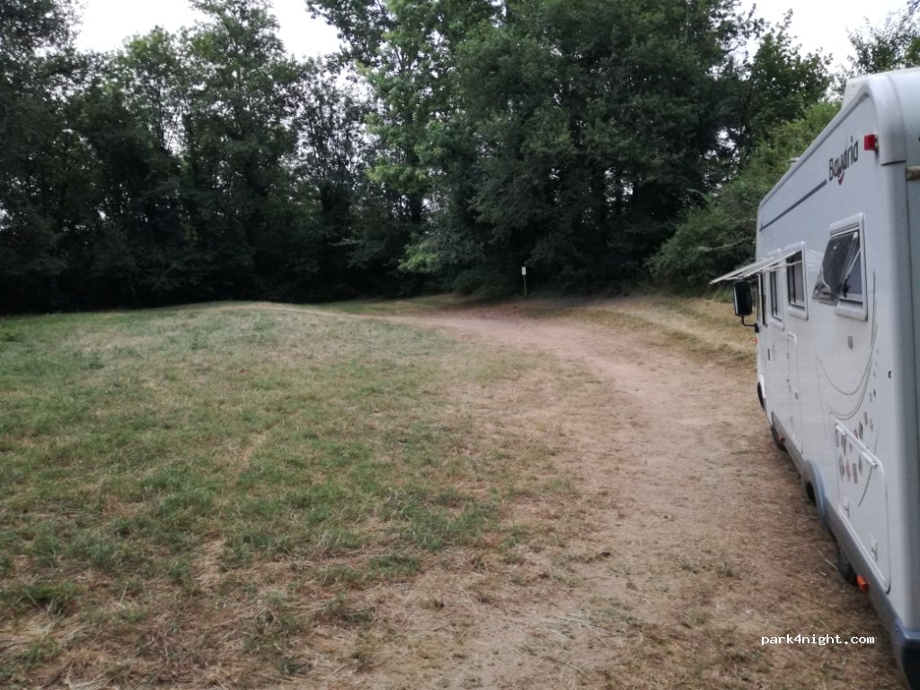 (24220) Bézenac - Unnamed Road — foto 2