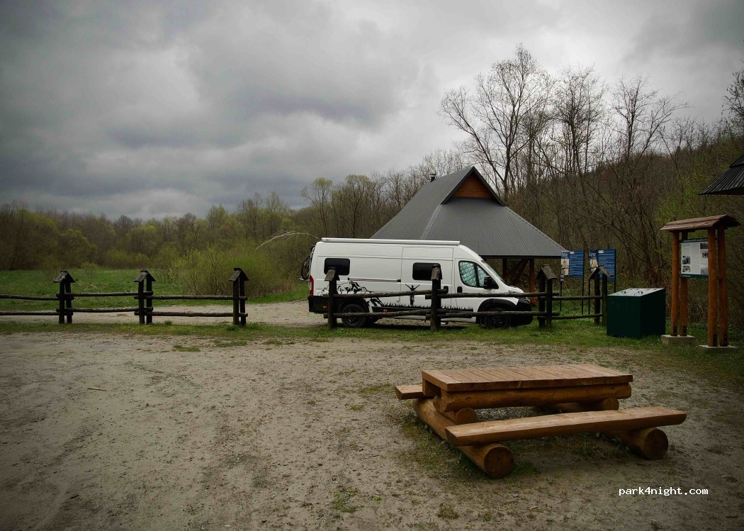 (38-713) Lutowiska - Unnamed Road — foto 3