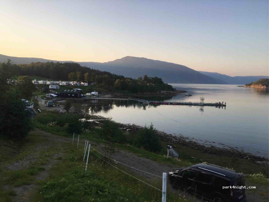 Sjøbakken Gårdsferie Camping Fishing — foto