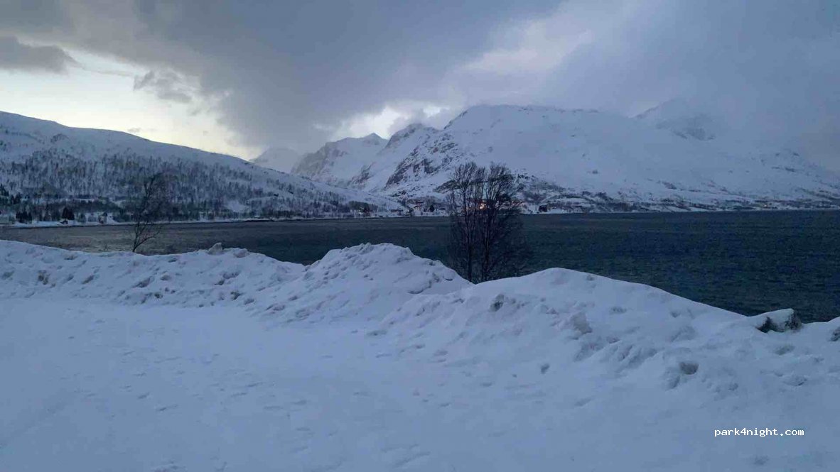 (9100) Kvaløya - 320 Fjordvegen — foto 2