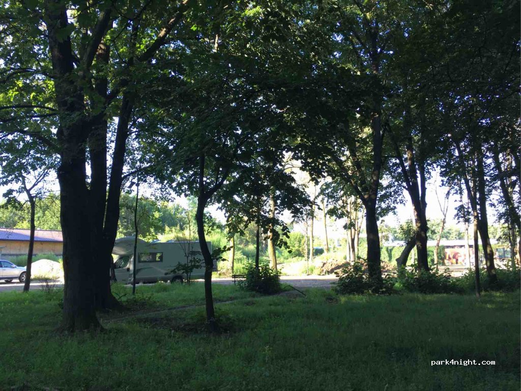 (600033) Bacău - 32 Aleea Parcului — foto 2