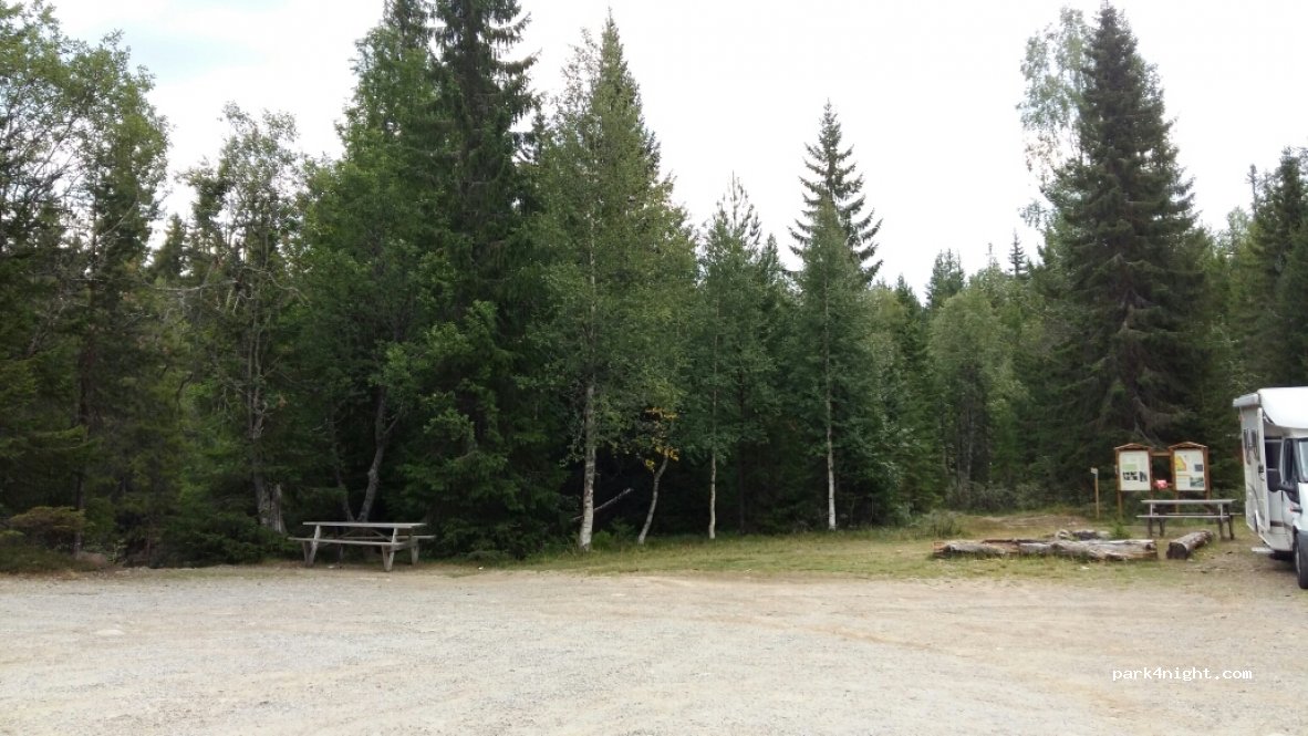 (2340) Oksna - Unnamed Road — foto