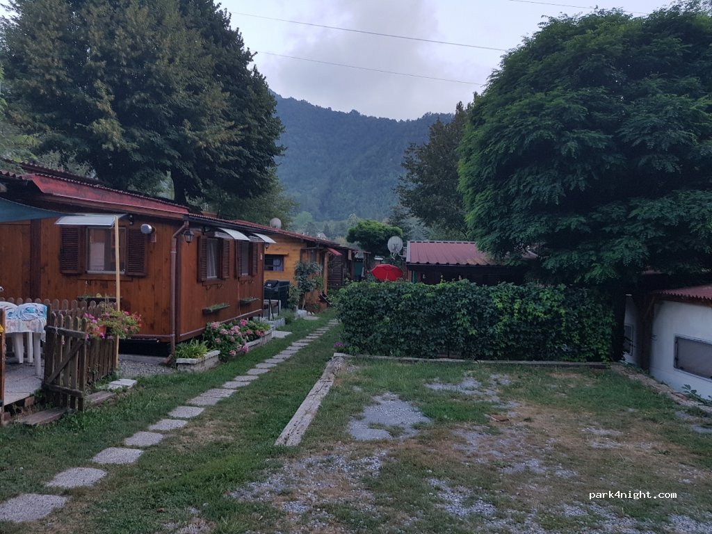 Camping Castello Dei Fieschi — foto