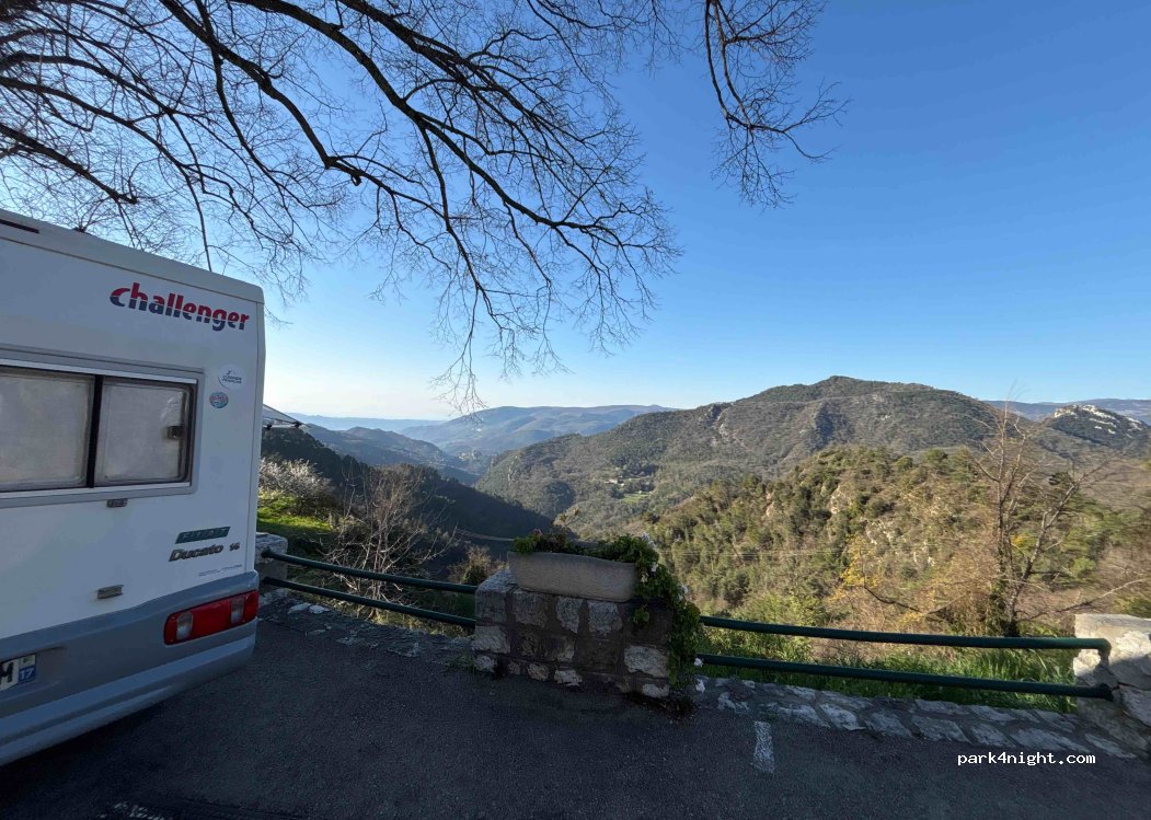 (06830) Revest-les-Roches - 8 Boulevard Gaspard Vivaldi — foto 3
