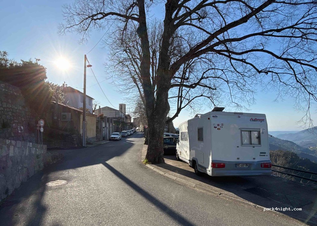 (06830) Revest-les-Roches - 8 Boulevard Gaspard Vivaldi — foto 4