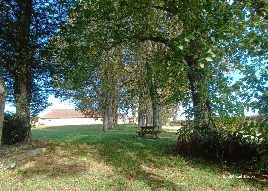 (28170) Maillebois - 3 Place des Marronniers Chennevier — foto 2
