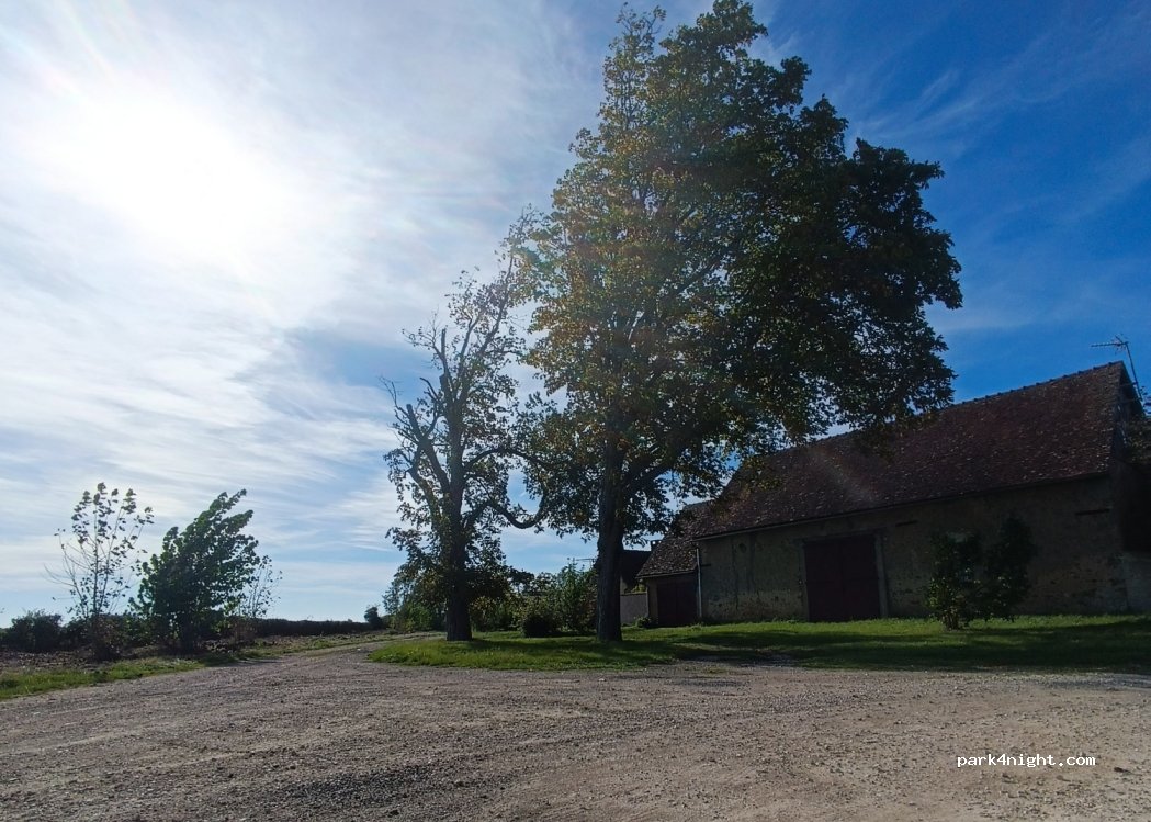 (28170) Maillebois - 3 Place des Marronniers Chennevier — foto 3