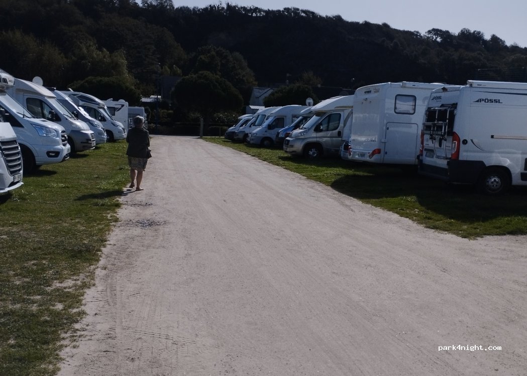 (50610) Jullouville - boulevard du docteur Lanos Dior — foto 3