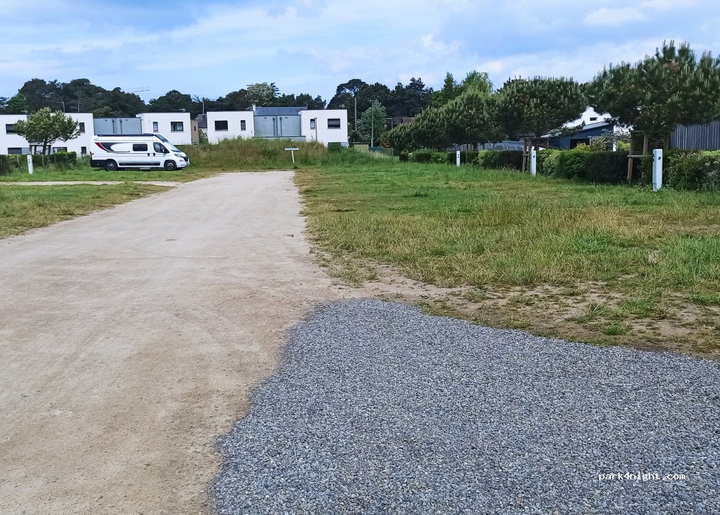 (50610) Jullouville - boulevard du docteur Lanos Dior — foto 5