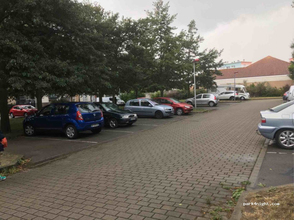 (62100) Calais - 148 Rue des Soupirants — foto