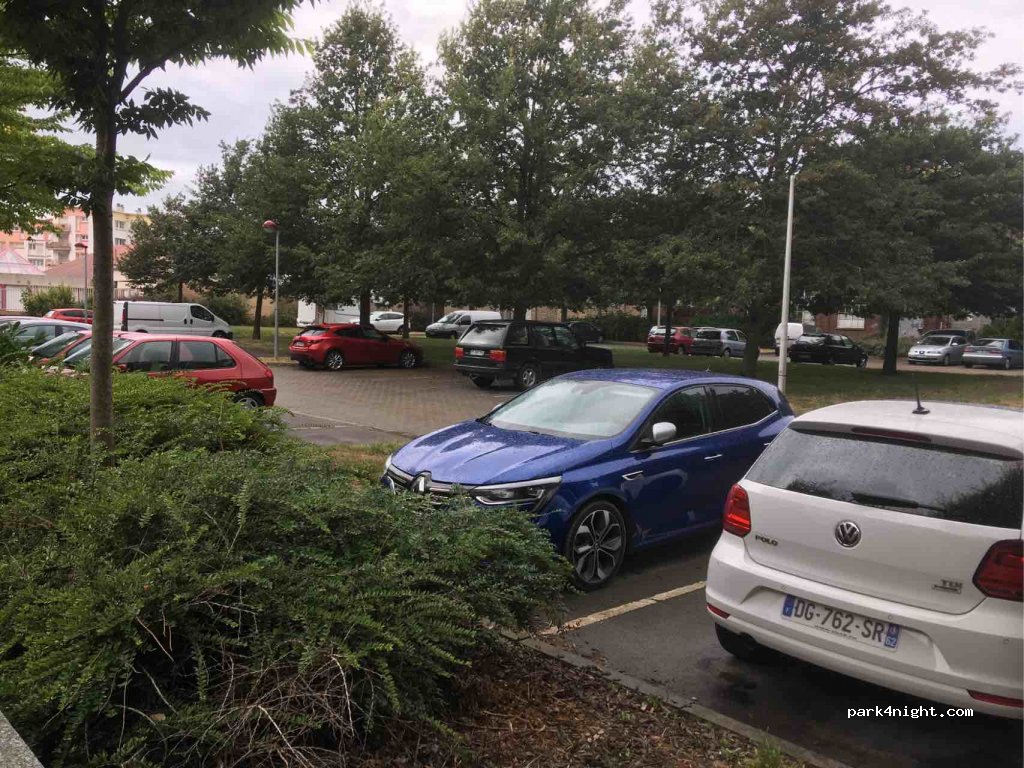 (62100) Calais - 148 Rue des Soupirants — foto 3