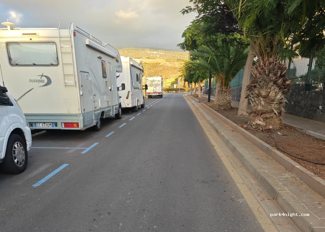 (38686) Guía de Isora - Calle la Jaquita — foto 3