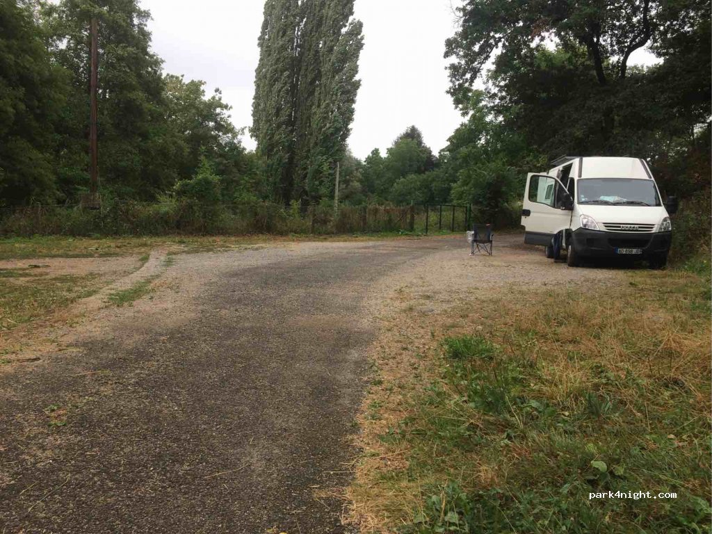 (79200) Parthenay - 28 Rue des Champs — foto 2