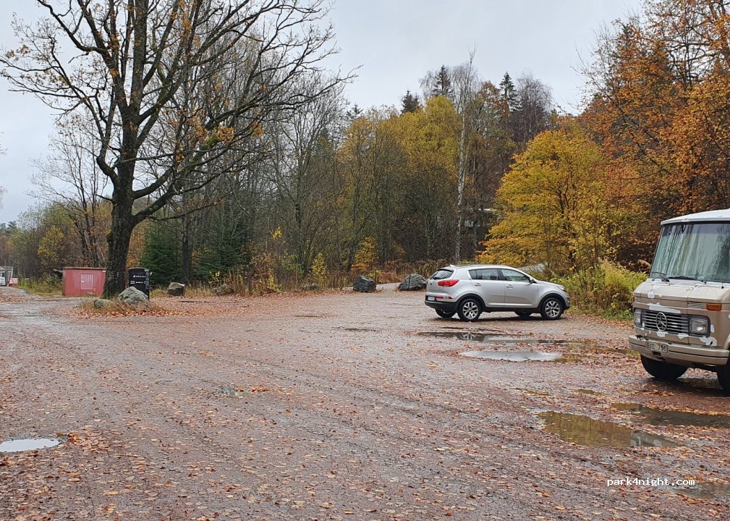 (504 31) Borås - 26 Pickesjövägen — foto