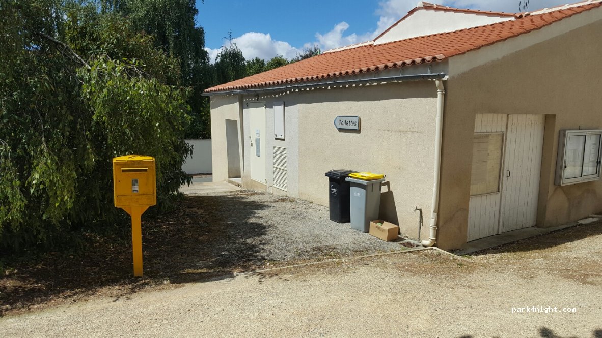 (85570) Pouille - 22 Route de Fontenay — foto 4