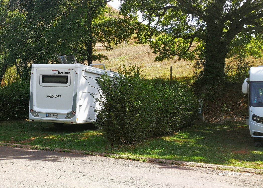 (12330) Marcillac-Vallon - Route du Pont de Coursavy à Rodez — foto 3