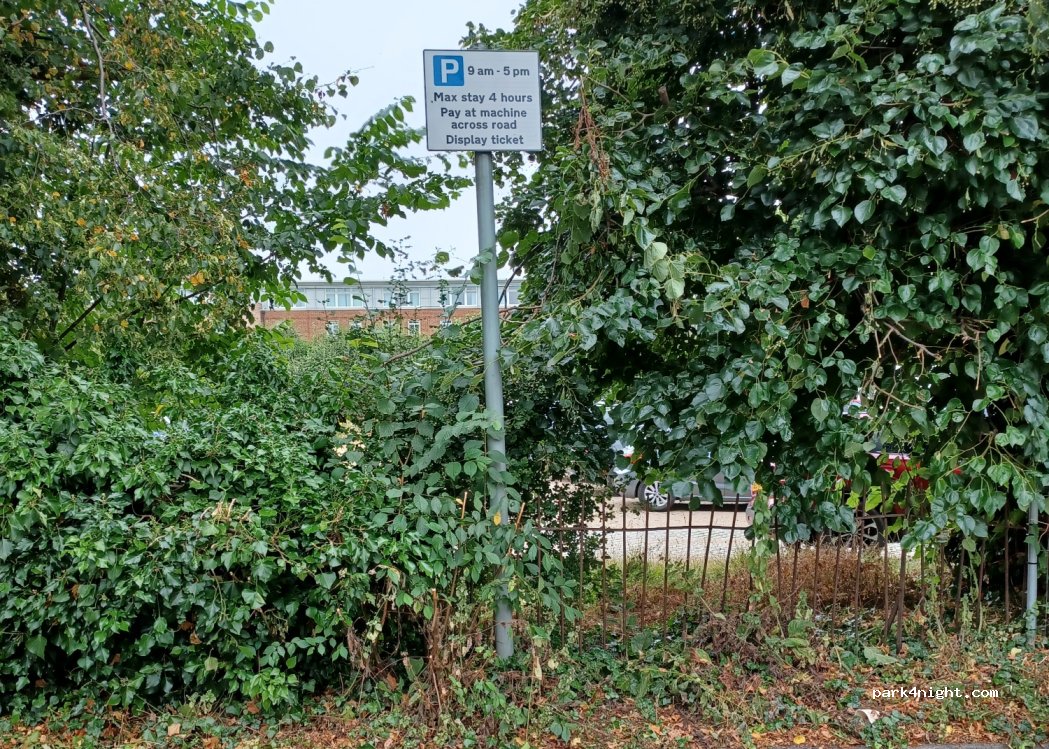 (CB3 9DT) Cambridge - 10 West Road — foto