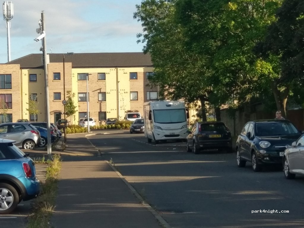 (eh30 9at) Queensferry - 1 Burdock Road — foto