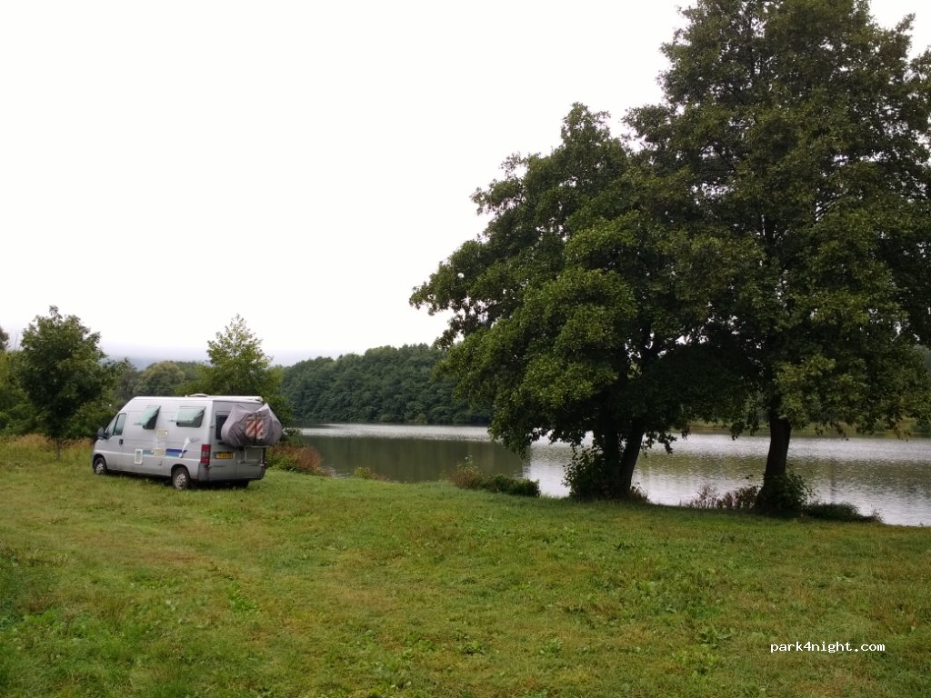 (951 73) Jelenec - Nový gýmeš — foto