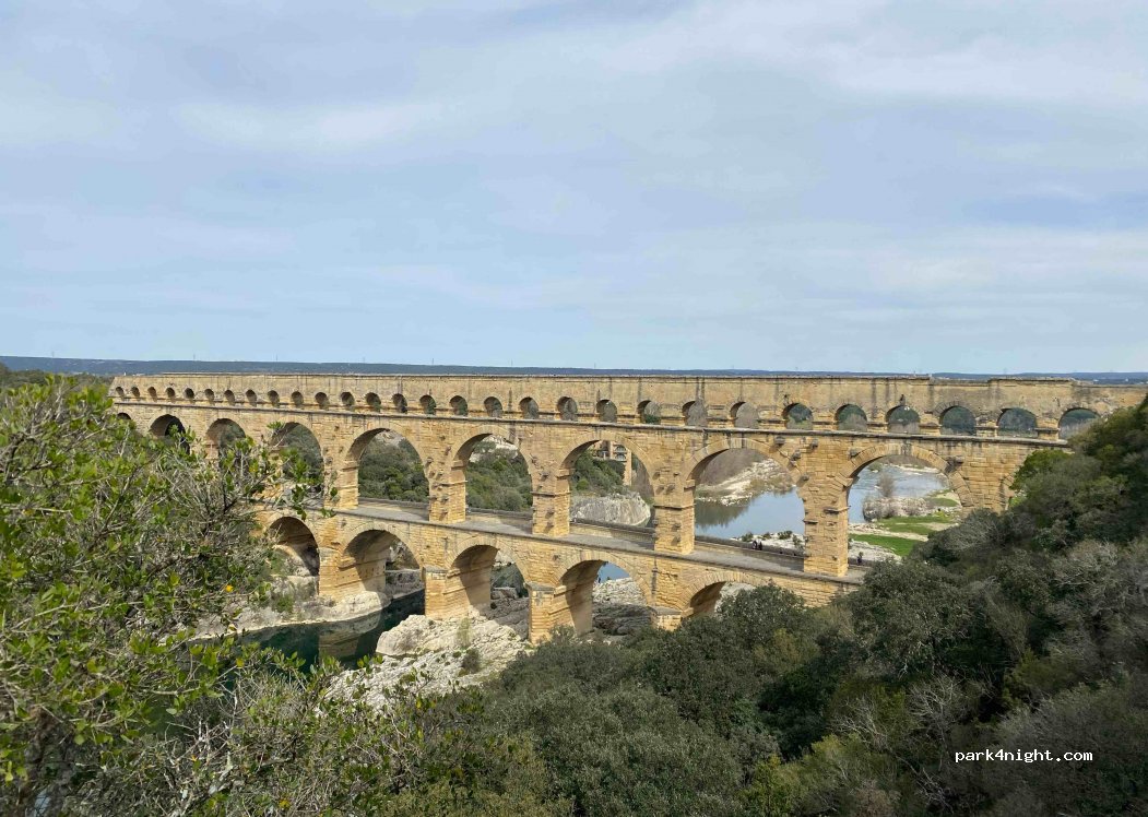 (30210) Vers-Pont-du-Gard - D981 — foto 3