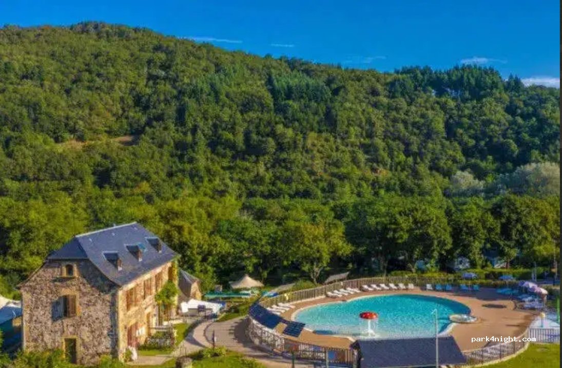 Camping Ushuaïa Villages Les Rives d'Olt et Aubrac — foto 2