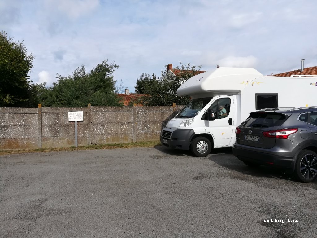 (44210) Pornic - 25 Rue Joseph Adolphe Rousse — foto 2