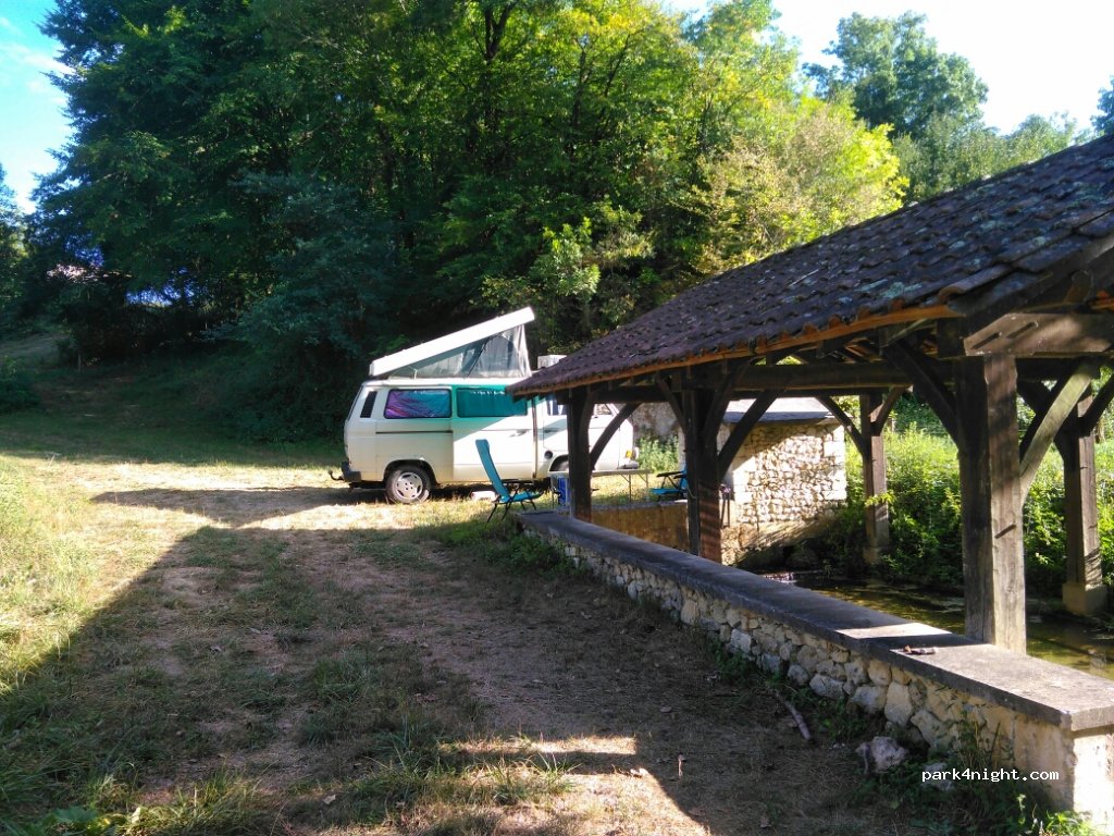 (24310) Bourdeilles - 348 Moulin de la Rijardie — foto 2