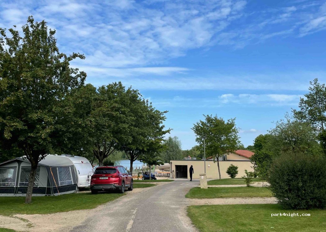 Camping  Le Domaine de Louvarel — foto 3
