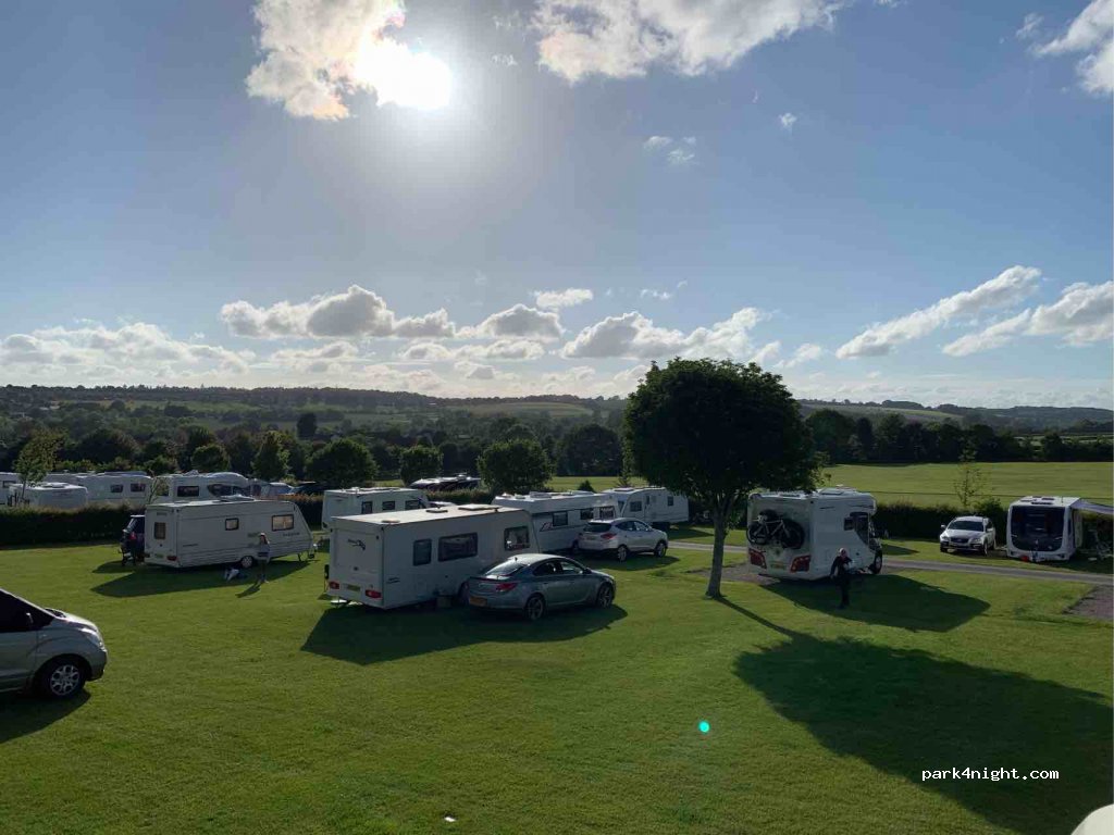 Salisbury Camping and Caravanning Club Site — foto 2