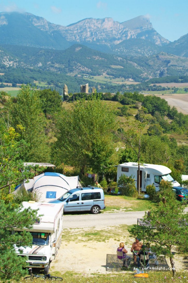 Camping Les Bois de Chatelas***** — foto