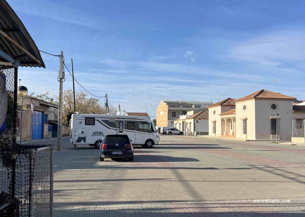 (41569) Marinaleda - 5 Avenida Libertad — foto 3