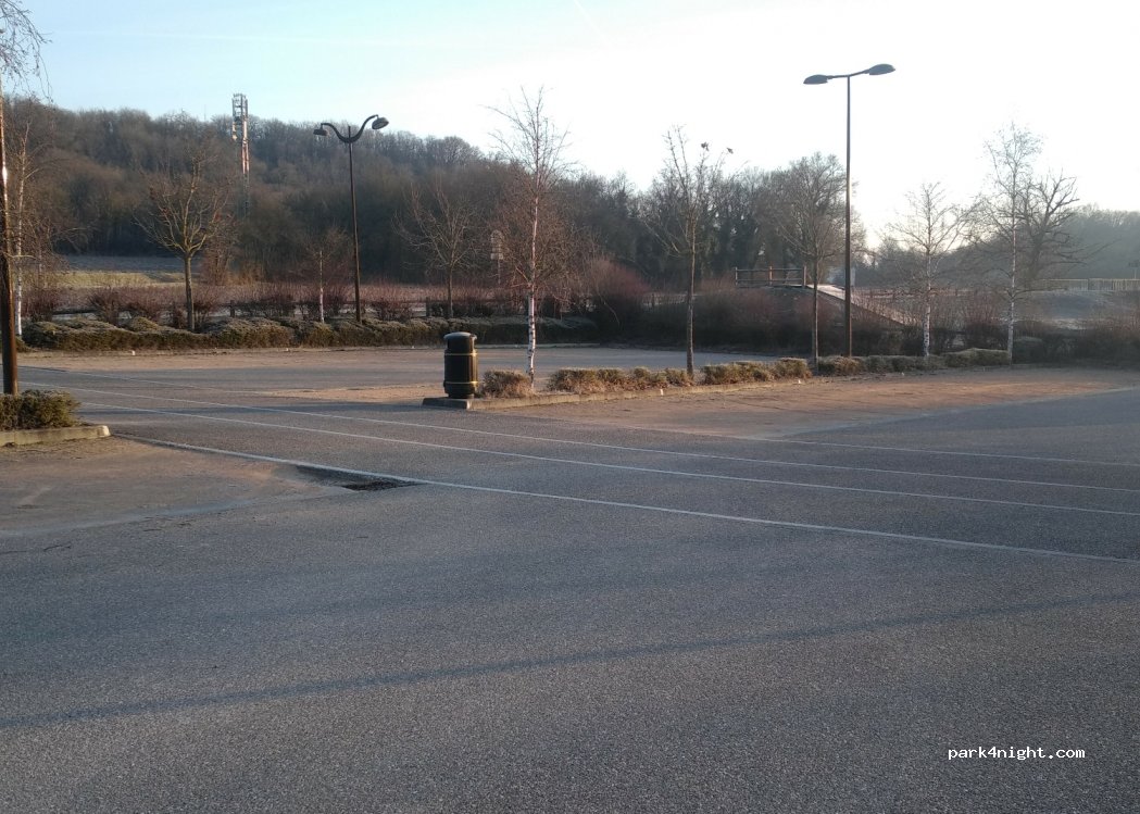 (01120) Dagneux - 220 D84B — foto